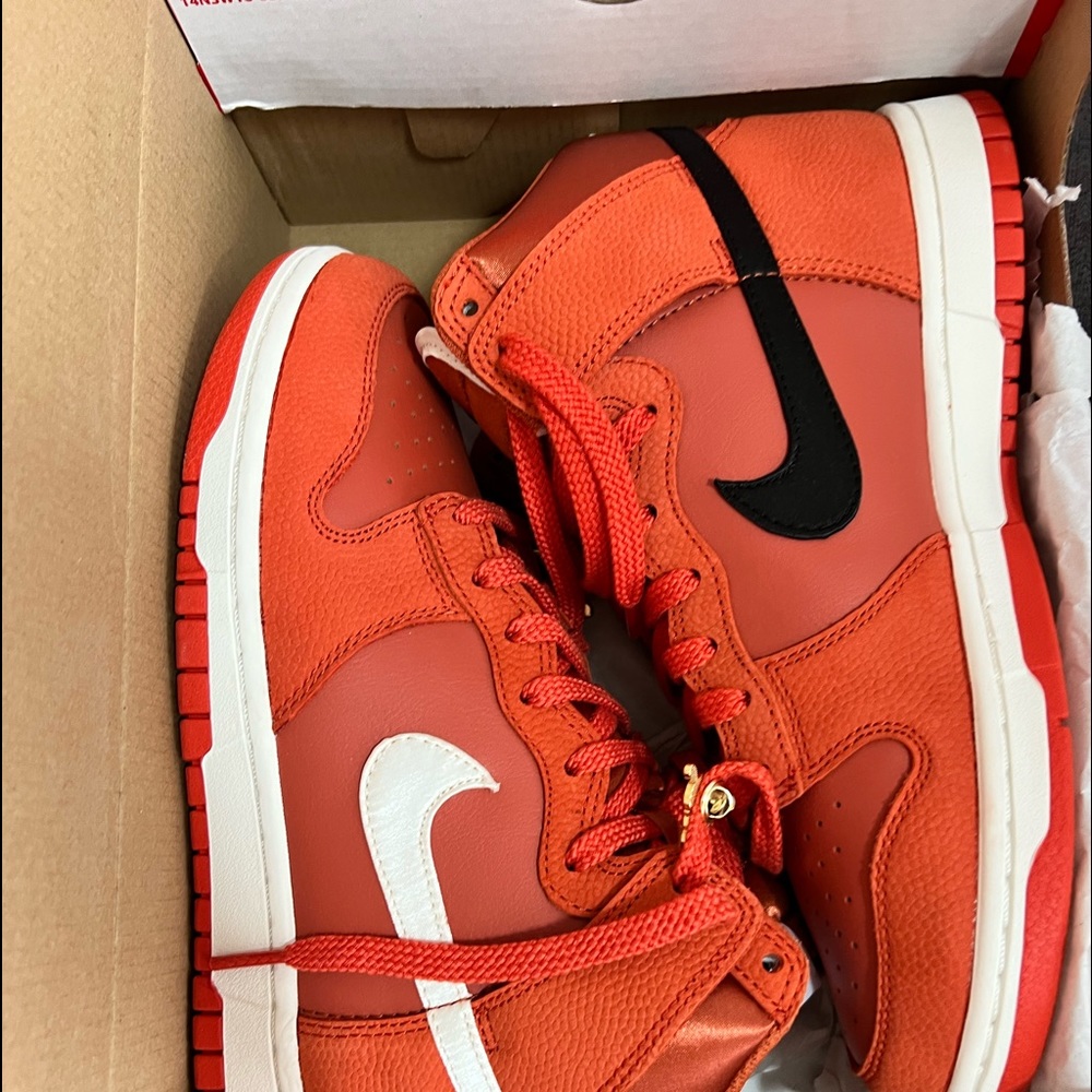 Nike Dunk Hi Retro Prm size 8 Men - Orange